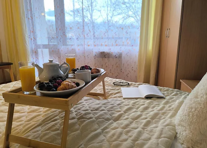 Cozy Nature Stay, Free Bottle Of Good Wine, Great View, Free Parking